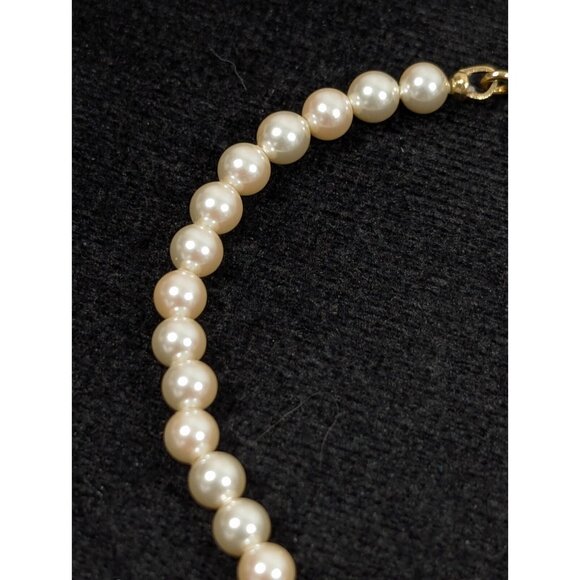 Vintage Cream Glass Faux Pearl Classic Bracelet 7 inches - Picture 5 of 9